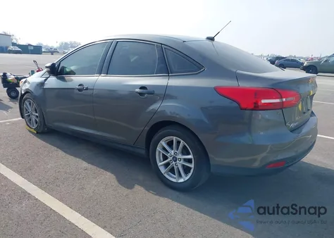 2017 Ford Focus Se z USA, uszkodzony, nr VIN 1FADP3F25HL237574
